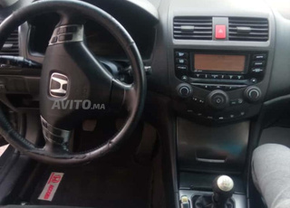 Honda Accord Essence Manuelle 2004 à Bouskoura