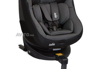 مقعد سيارة للأطفال ايزوفيكس - حالة ممتازة