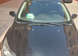 Ford Focus berline noire