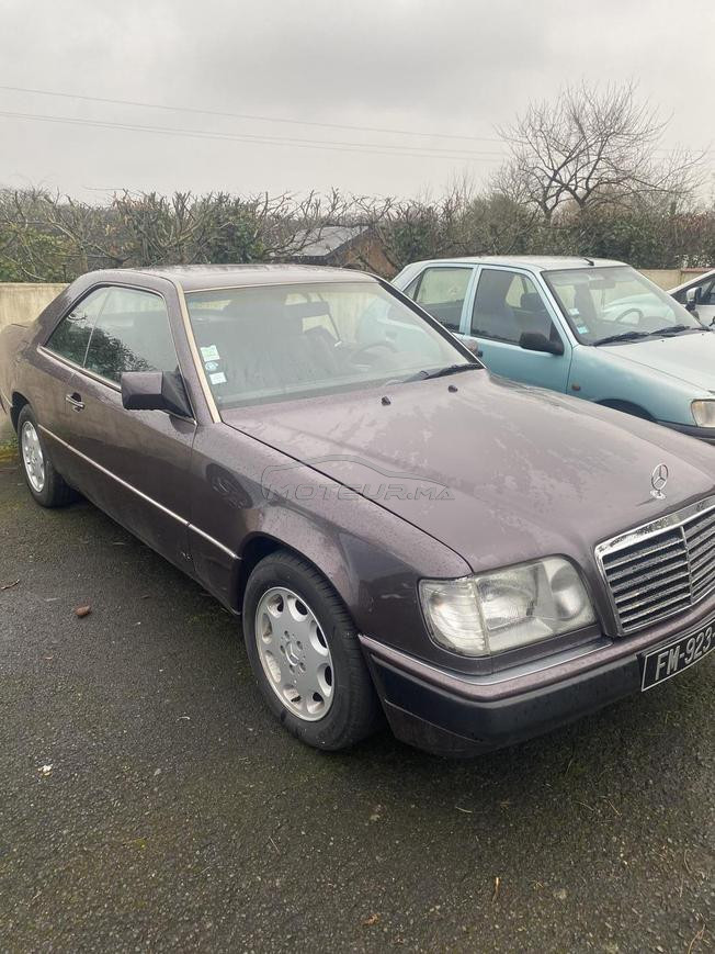 Mercedes-Benz 230 Essence Manuelle 1991 à Rabat