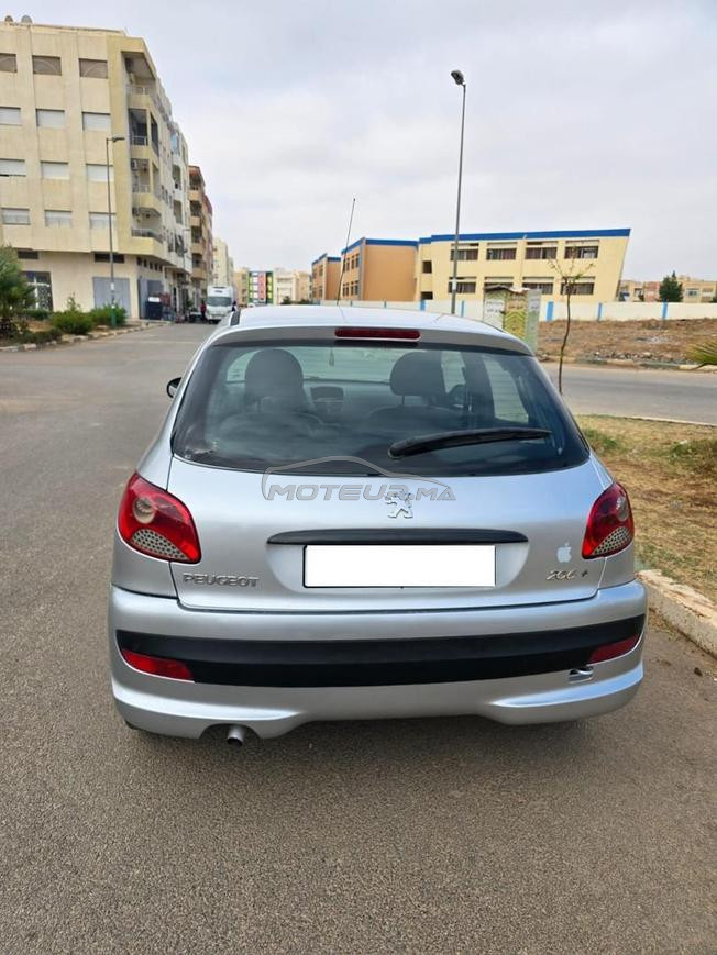 Peugeot 206 Essence Manuelle 2011 à Fès