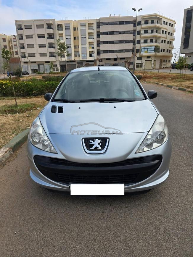 Peugeot 206 Essence Manuelle 2011 à Fès