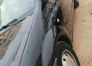 dacia logan 2006 essence