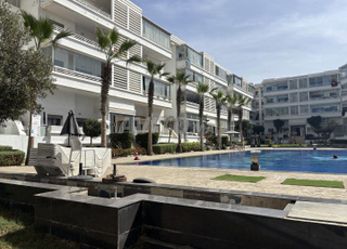 شقة مفروشة للإيجار مع مسبح