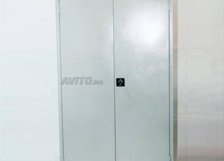 خزانة معدنية - حل تخزين عملي للبيع