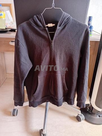 سترة بسحاب مع غطاء للرأس أسود - H&M - مقاس 10-12 سنة