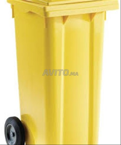 10. Poubelle métal économique Maroc