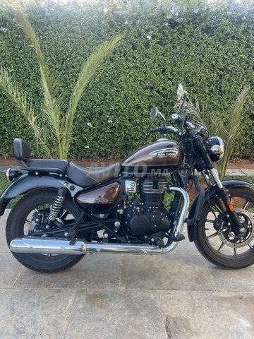 Royal enfield meteor 350 supernova brown