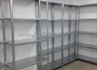 Rayonnage à étagères métalliques à FES