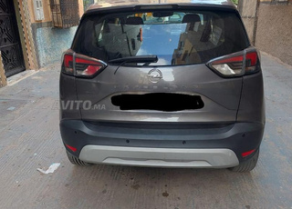 Opel Crossland Diesel Manuelle 2023 à Mohammedia