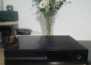 Xbox one avec manette d'origine