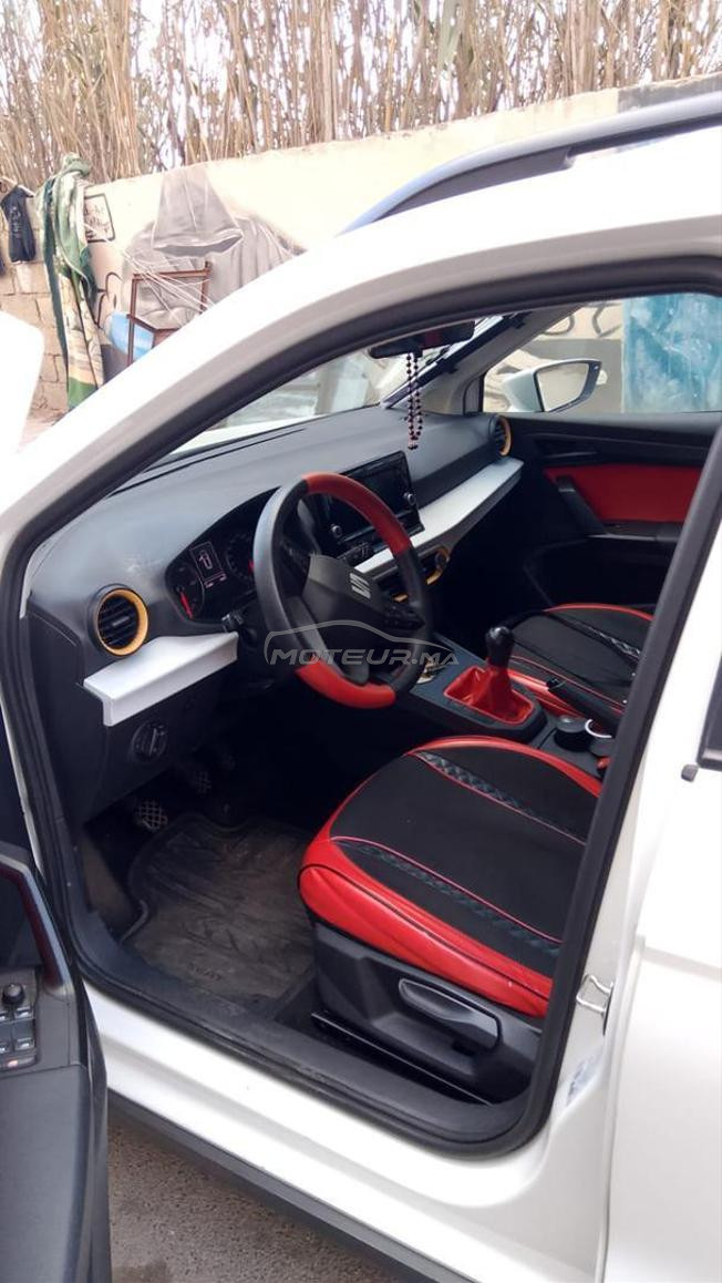 voiture seat arona