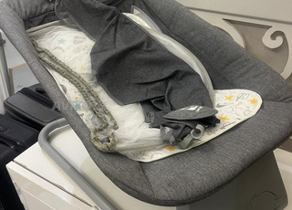 أرجوحة للأطفال - لم تُستخدم أبداً