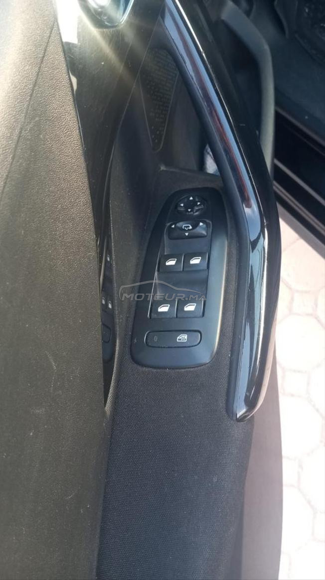 Peugeot 208 tout option samsara nn 