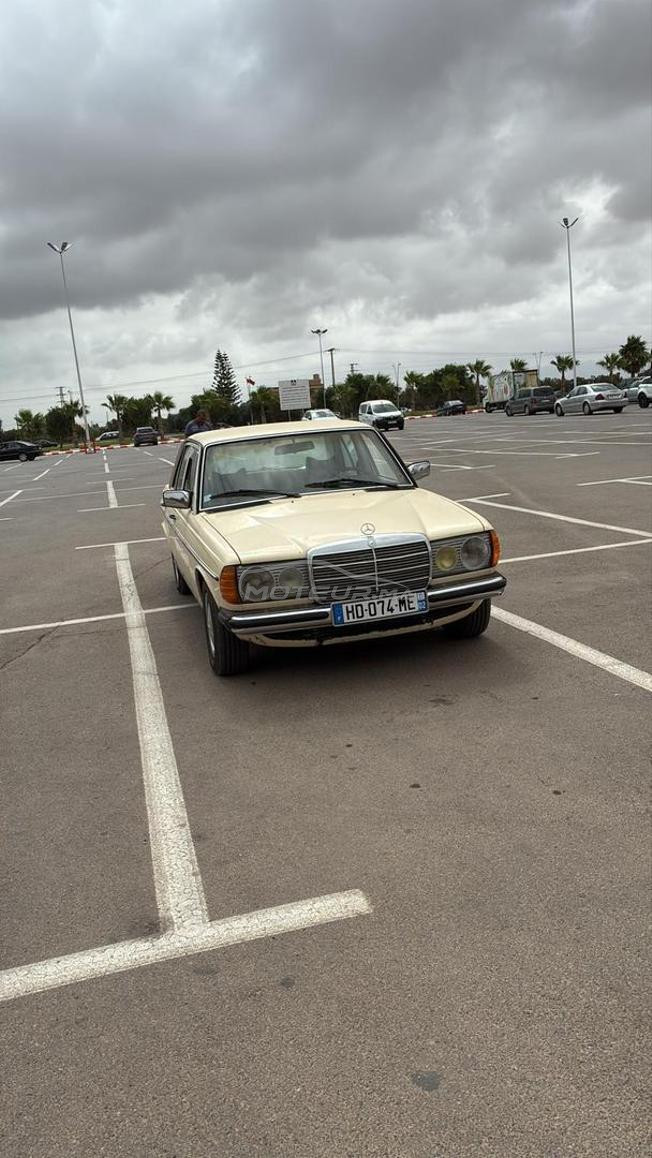 Mercedes-Benz 250 Essence Automatique 1980