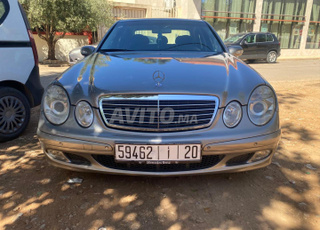 Mercedes 220E Modèle 2003 Douane 2012