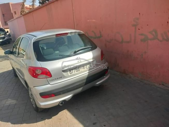 Peugeot 206 en bon état Mod 2010