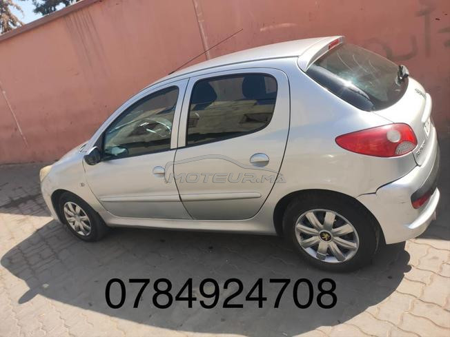 Peugeot 206 en bon état Mod 2010