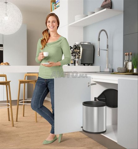 سلة مهملات مطبخ مدمجة تحت الحوض