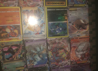 بطاقة بوكيمون نادرة