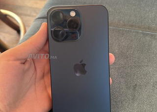 iPhone 15 Pro Max 256 gb 90 etat battery