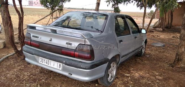 Renault 19