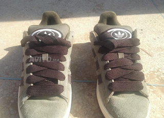 Chaussures Adidas Gazelle originales presque neuves à un prix raisonnable