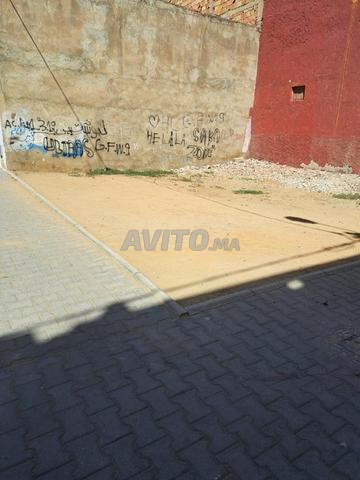 Terrain ensoleillé à vendre dans la région de Ouarda