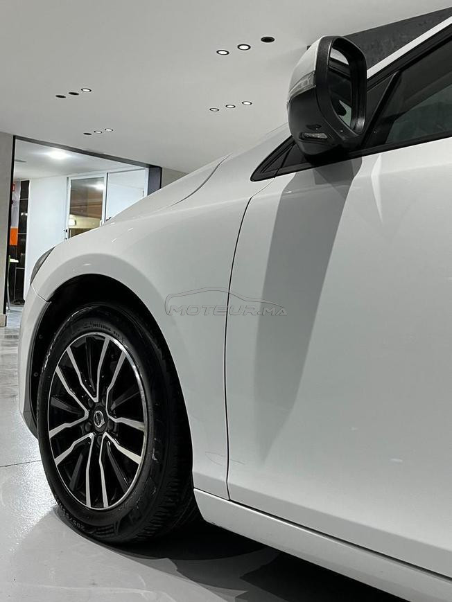 Volvo V40 Diesel Manuelle 2017 à Tanger