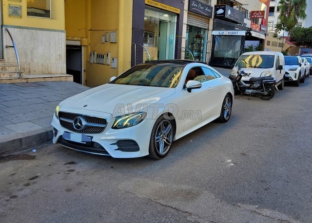 Mercedes E220 Coupé paks AMG 2018 particulier