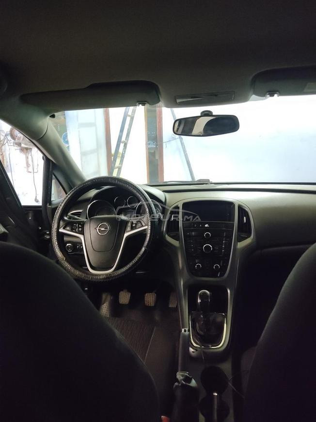 Opel Astra j voiture en très bon état à vendre 