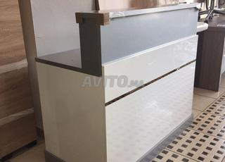 مكاتب استقبال