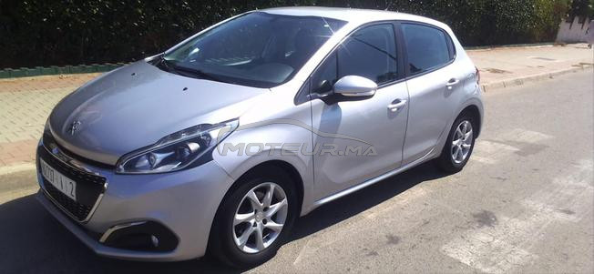 Peugeot 208 Diesel Manuelle 2019 à Temara
