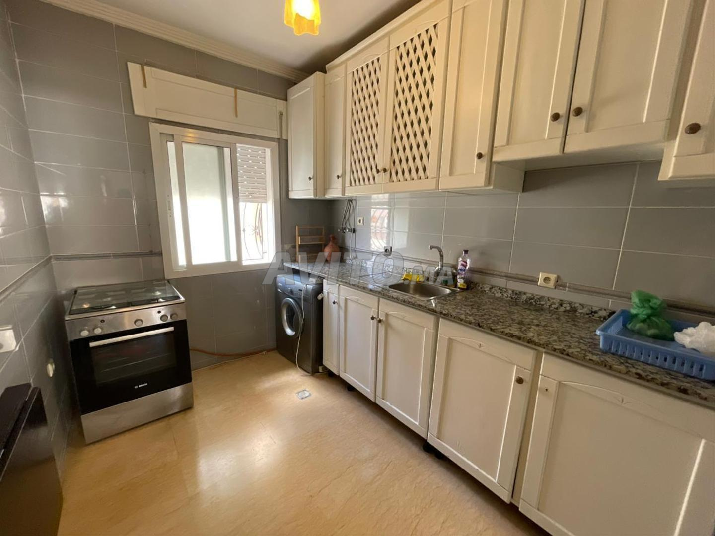 Appartement avec grande terrasse à louer - image 3