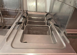 آلة صنع المعكرونة