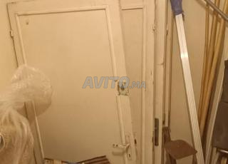 5 أبواب خشبية