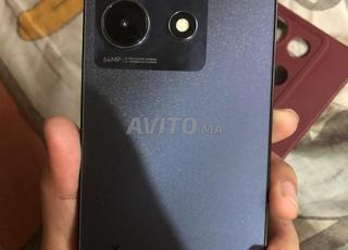 Infinix note 30 avec airpods