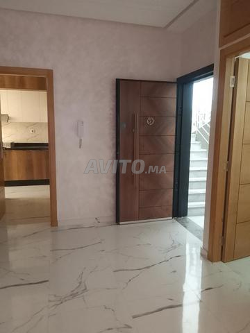 شقة ممتازة بمكناس الطابق 3 على الشارع