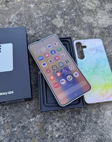 Samsung S24