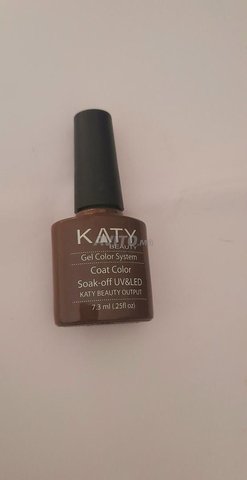 Vernis à ongles en gel de Katy Beauty