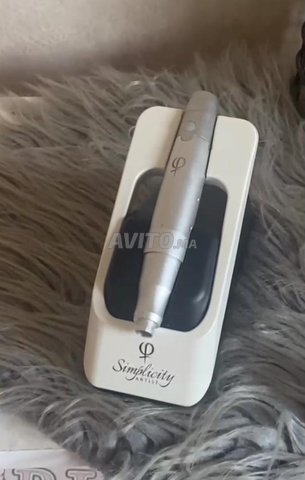 آلة PHIION / MICRONEEDLING