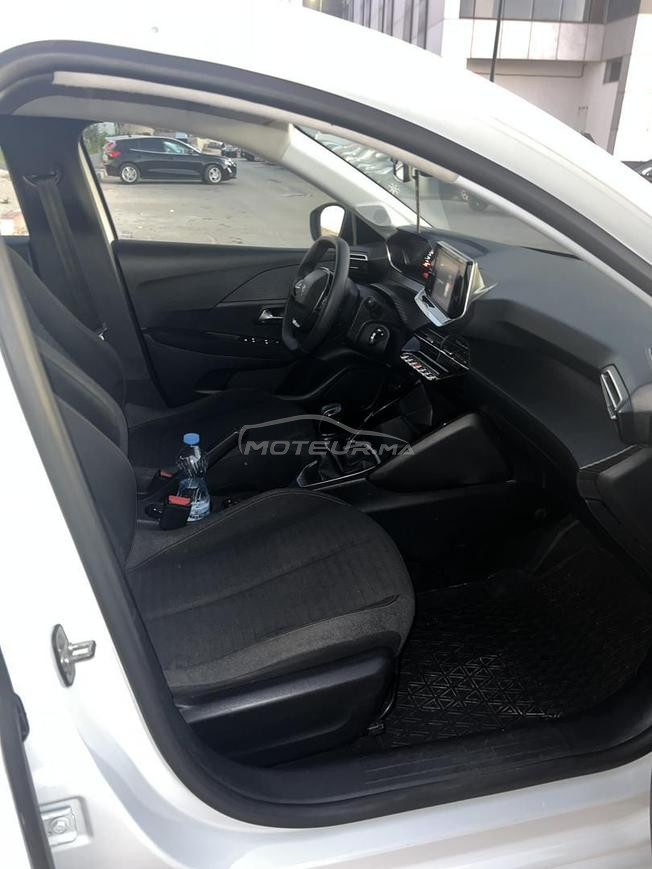 Peugeot 208 tout option 