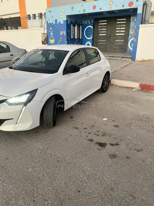 Peugeot 208 tout option 