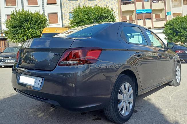 peugeot 301 en très bon état 