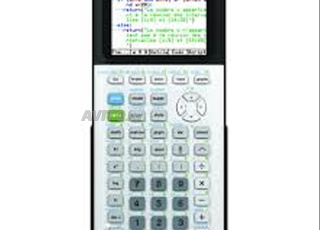 آلة حاسبة Texas Instruments TI-83 Premium CE
