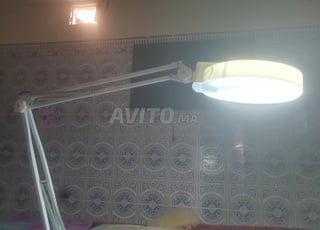 LAMPE LOUPE DE TABLE