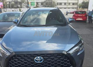 A vendre Toyota corollaire cross hybride