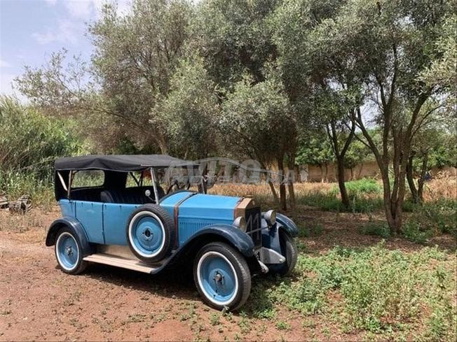 Bugatti Veyron Essence Manuelle 1980 à Casablanca