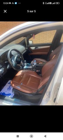 مرسيدس بنز الفئة سي ديزل أوتوماتيكية 2010