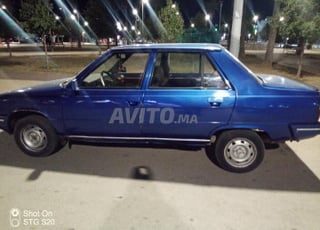 Renault R9 essence 6 CH